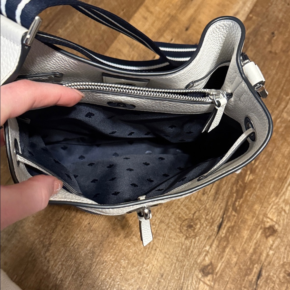 Kate Spade Navy and White Shoulder Bucket Bag - Picture 6 of 9